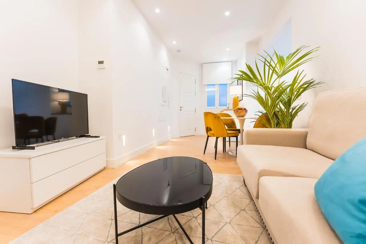 Debambu Suites مالقة شقة