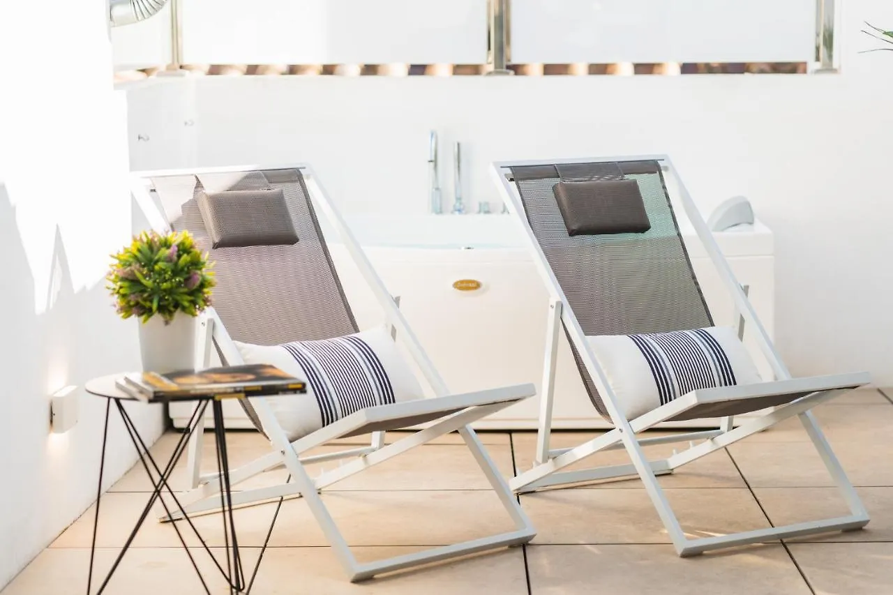 Debambu Suites Málaga 0*,  Spagna