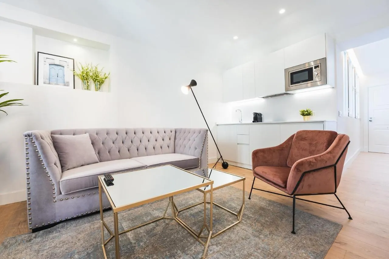 Debambu Suites مالقة شقة