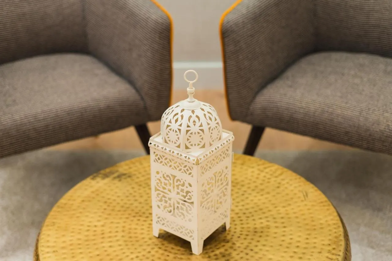 Debambu Suites مالقة