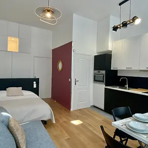 Aboukir 2 , Paris França
