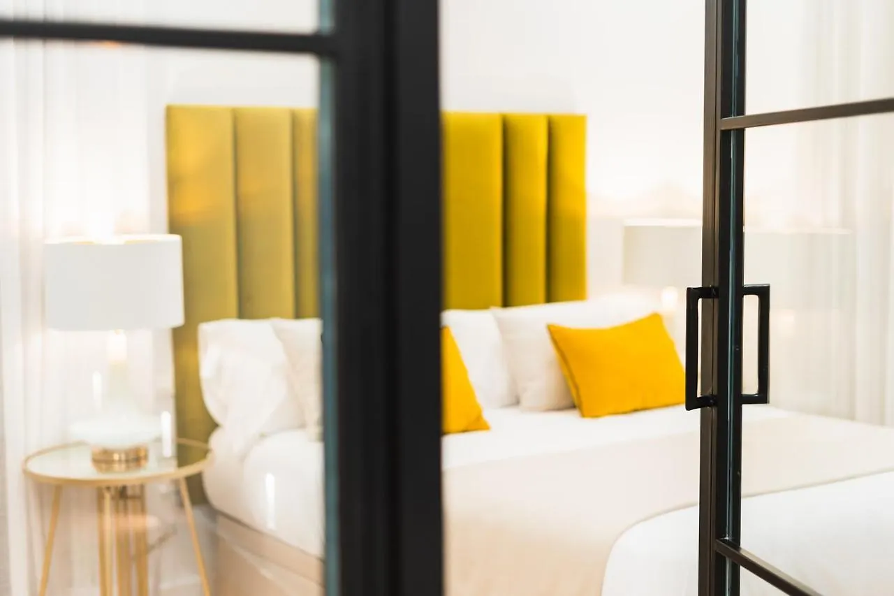 Debambu Suites Malaga Apartment