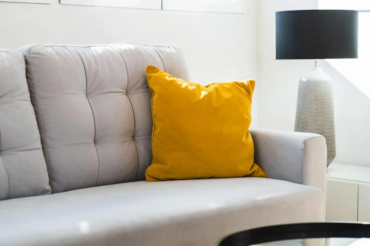 Debambu Suites Malaga Apartment