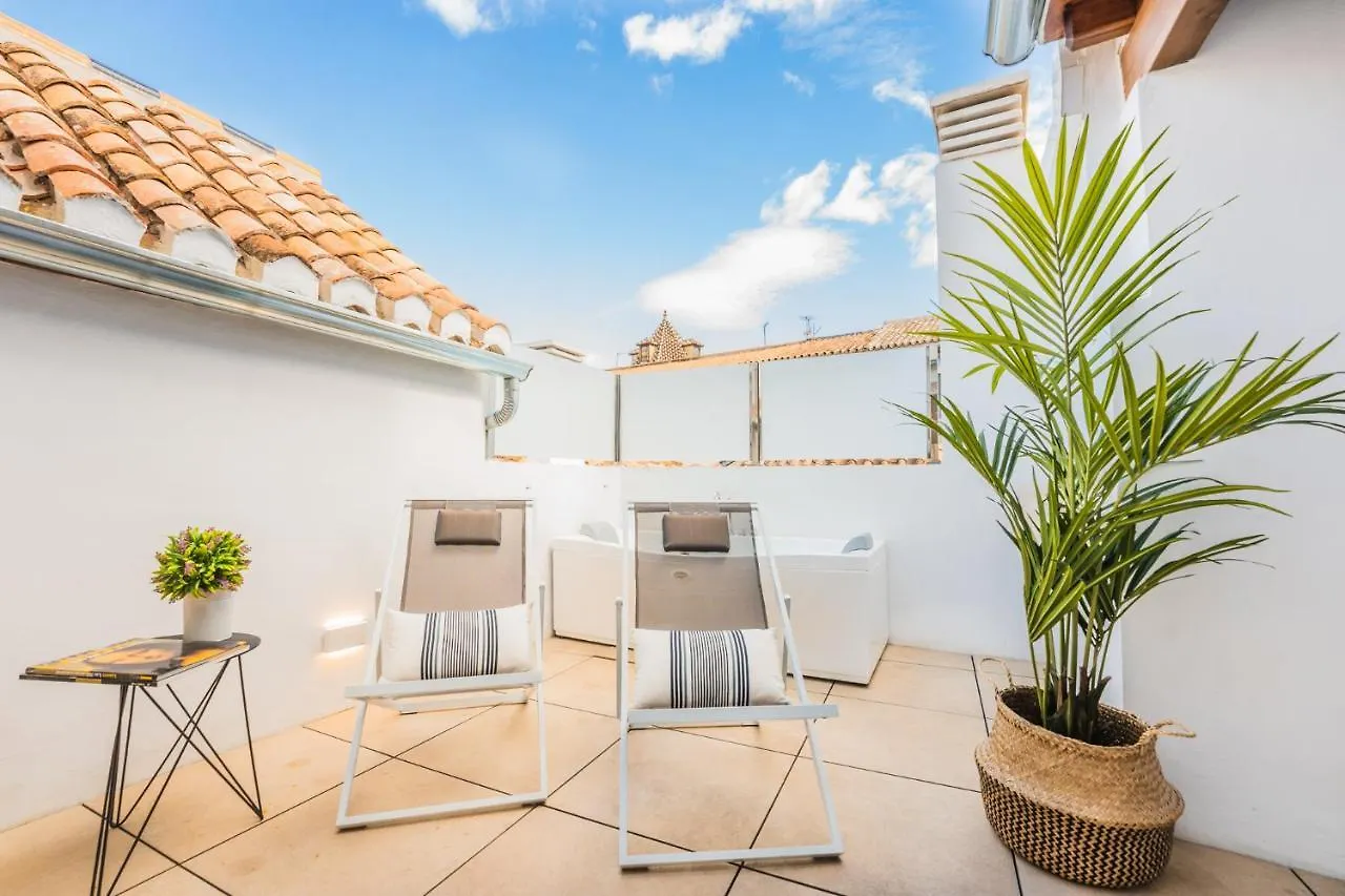 Apartment Debambu Suites Malaga